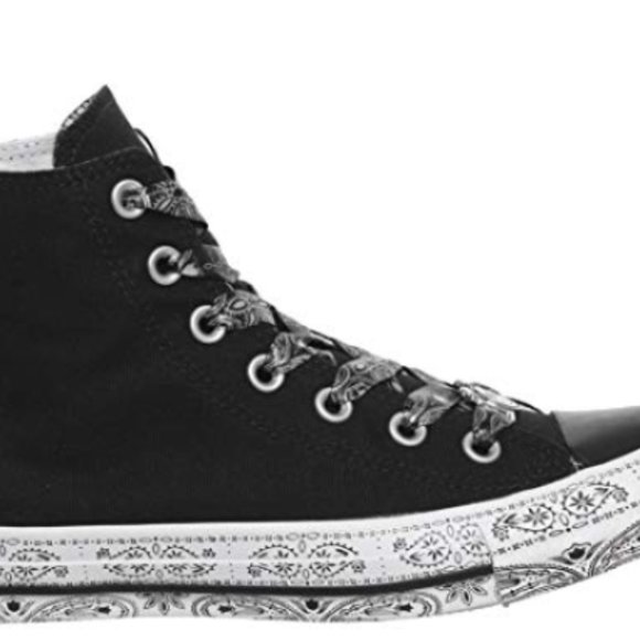 Women Woman x Miley Cyrus Chuck Taylor All Star Lo